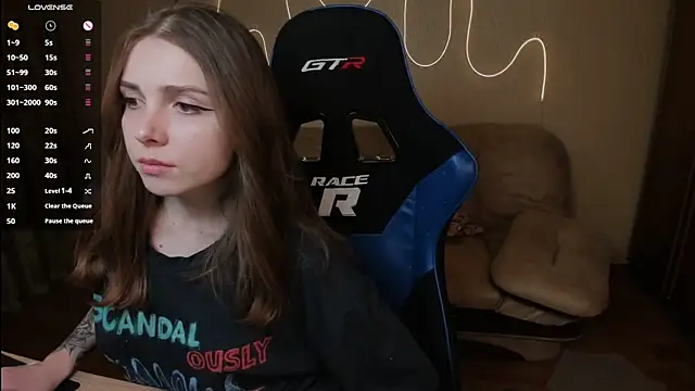 Snapshot of Kami_kam chatting on 8, 3, 2025 Kami kam online show from 8, 3, 2025