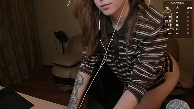 Snapshot of Kami_kam chatting on 10, 3, 2025 Kami kam online show from 10, 3, 2025