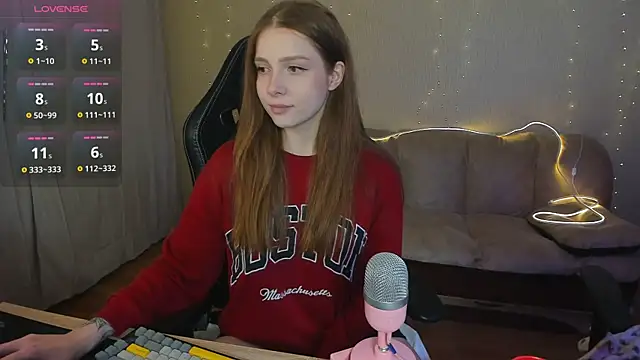 Snapshot of Kami_kam chatting on 6, 10, 2025 Kami kam online show from 6, 10, 2025