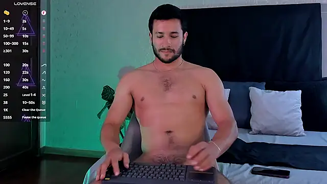 Snapshot of Valentinoford chatting on 10, 12, 2024 Valentinoford online show from 10, 12, 2024