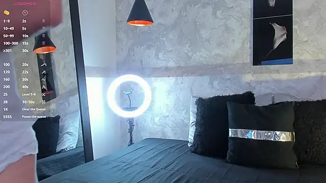 Snapshot of Valentinoford chatting on 7, 1, 2025 Valentinoford online show from 7, 1, 2025