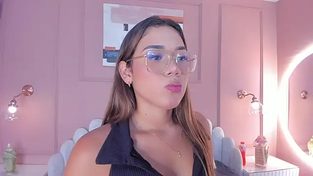 Snapshot of mara_brooks chatting on 7, 3, 2025 mara brooks online show from 7, 3, 2025