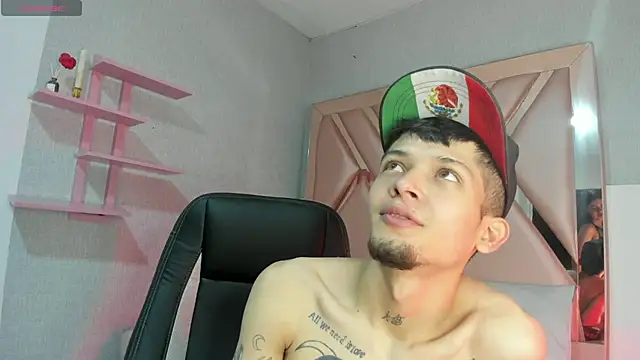 kendalltaylorr online show from 23, 2, 2025