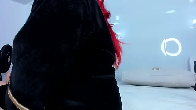 Snapshot of Dalia-Prada chatting on 27, 9, 2025 Dalia-Prada online show from 27, 9, 2025