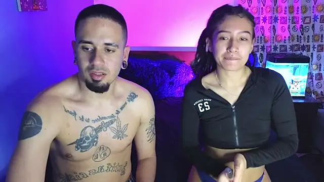 Snapshot of tony_and_sophia chatting on 19, 11, 2025 tony and sophia online show from 19, 11, 2025