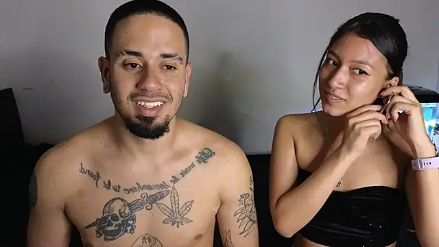 Snapshot of tony_and_sophia chatting on 18, 6, 2026 tony and sophia online show from 18, 6, 2026