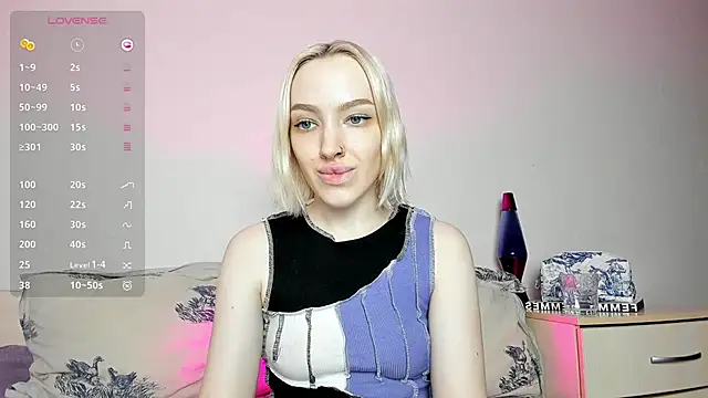 Snapshot of cheryl_mason chatting on 15, 1, 2025 cheryl mason online show from 15, 1, 2025