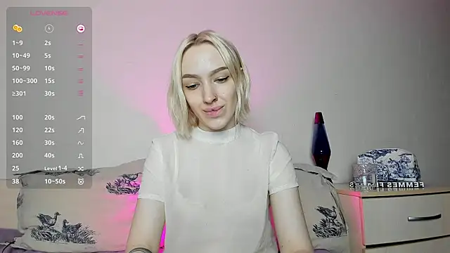 Snapshot of cheryl_mason chatting on 17, 1, 2025 cheryl mason online show from 17, 1, 2025