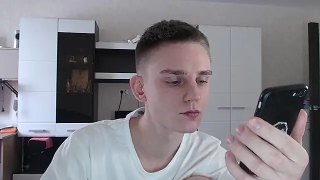 angryzan online show from 24, 1, 2025