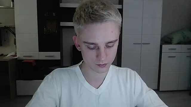 angryzan online show from 21, 2, 2025