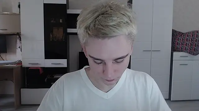 angryzan online show from 13, 3, 2025