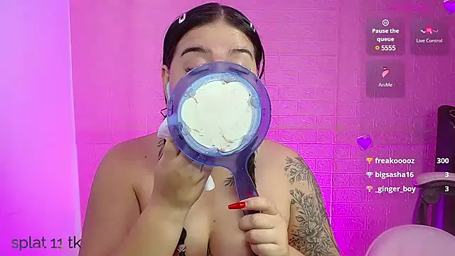 Snapshot of _hooly chatting on 4, 2, 2025 hooly online show from 4, 2, 2025