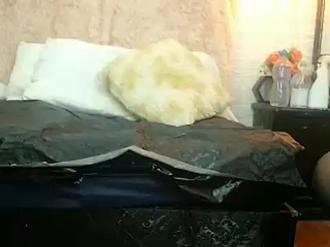 hairy pussywet online show from 25, 1, 2025