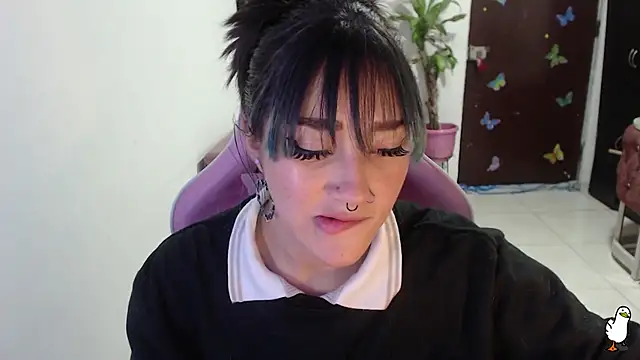 Snapshot of littleangel1_m chatting on 14, 11, 2025 littleangel1 m online show from 14, 11, 2025