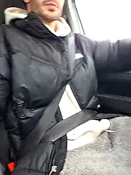 Zeefy online show from 3, 12, 2025