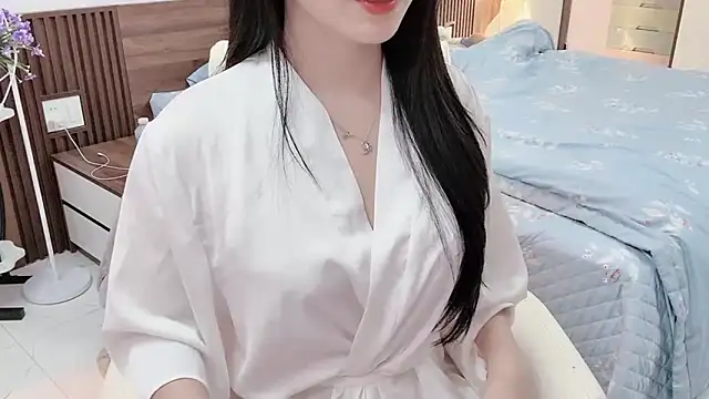 Snapshot of _Ely_ chatting on 27, 11, 2025 Ely online show from 27, 11, 2025