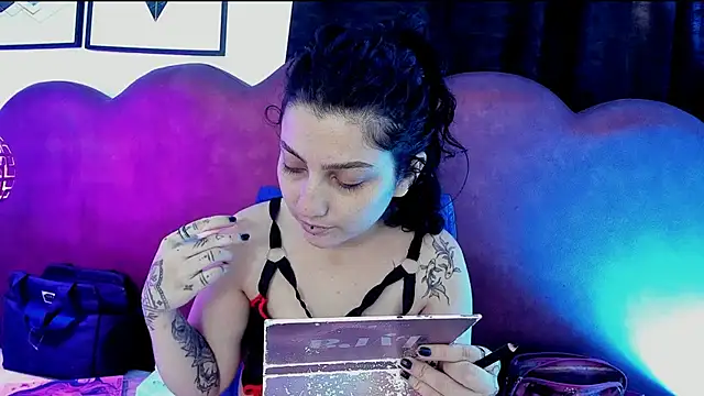 Snapshot of sophy_rock chatting on 2, 7, 2026 sophy rock online show from 2, 7, 2026