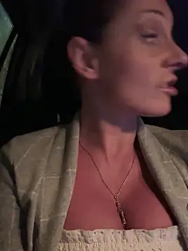 Snapshot of therealbeverlycious chatting on 30, 1, 2025 therealbeverlycious online show from 30, 1, 2025