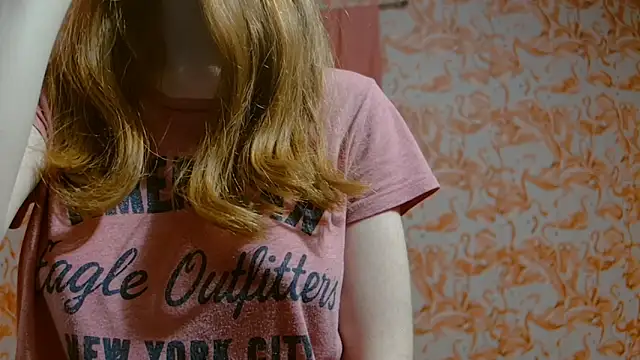 Snapshot of strawberrysmoothie chatting on 12, 12, 2024 strawberrysmoothie online show from 12, 12, 2024