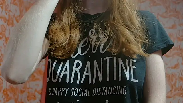 Snapshot of strawberrysmoothie chatting on 24, 12, 2024 strawberrysmoothie online show from 24, 12, 2024