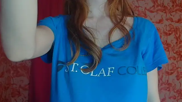 Snapshot of strawberrysmoothie chatting on 1, 2, 2025 strawberrysmoothie online show from 1, 2, 2025