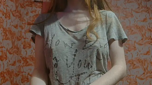 Snapshot of strawberrysmoothie chatting on 13, 2, 2025 strawberrysmoothie online show from 13, 2, 2025