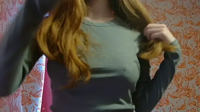 Snapshot of strawberrysmoothie chatting on 9, 3, 2025 strawberrysmoothie online show from 9, 3, 2025