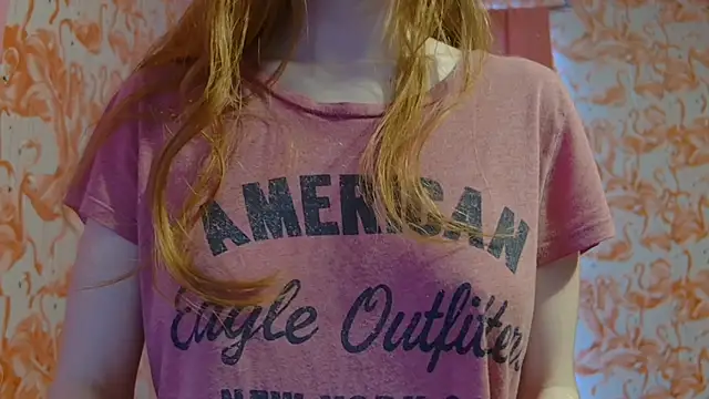 Snapshot of strawberrysmoothie chatting on 16, 3, 2025 strawberrysmoothie online show from 16, 3, 2025