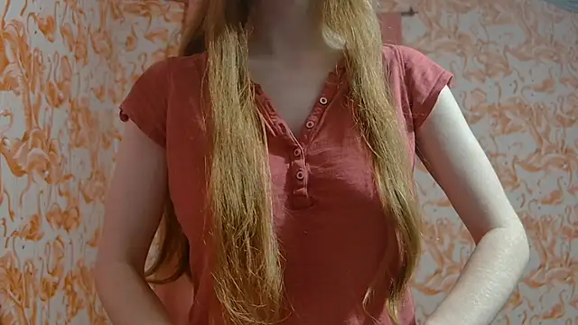 strawberrysmoothie online show from 2, 3, 2026