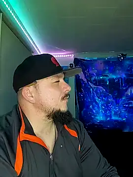 Snapshot of Spunonymous chatting on 7, 1, 2025 Spunonymous online show from 7, 1, 2025