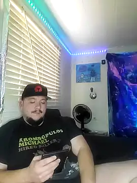 Snapshot of Spunonymous chatting on 8, 1, 2025 Spunonymous online show from 8, 1, 2025