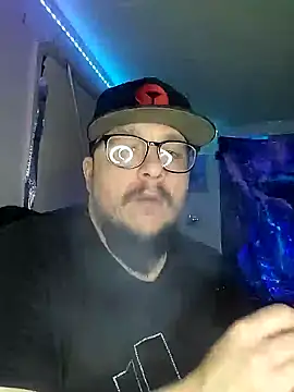 Snapshot of Spunonymous chatting on 10, 2, 2025 Spunonymous online show from 10, 2, 2025