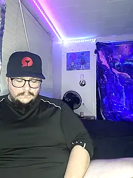 Snapshot of Spunonymous chatting on 14, 2, 2025 Spunonymous online show from 14, 2, 2025