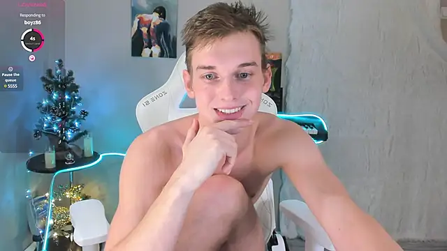 Snapshot of 4ever_dude chatting on 29, 12, 2024 4ever dude online show from 29, 12, 2024