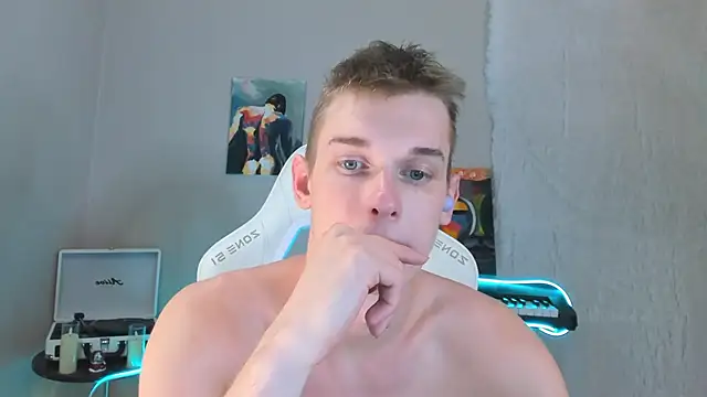 Snapshot of 4ever_dude chatting on 3, 2, 2025 4ever dude online show from 3, 2, 2025