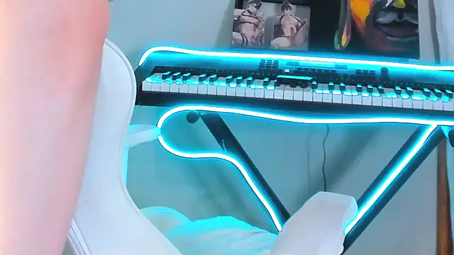 Snapshot of 4ever_dude chatting on 16, 2, 2025 4ever dude online show from 16, 2, 2025