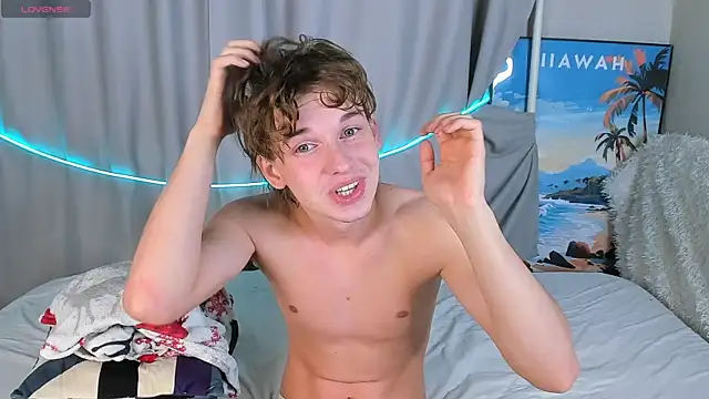 Snapshot of 4ever_dude chatting on 24, 9, 2025 4ever dude online show from 24, 9, 2025