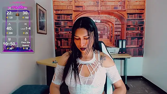 Snapshot of khiara_moretti chatting on 3, 1, 2025 khiara moretti online show from 3, 1, 2025