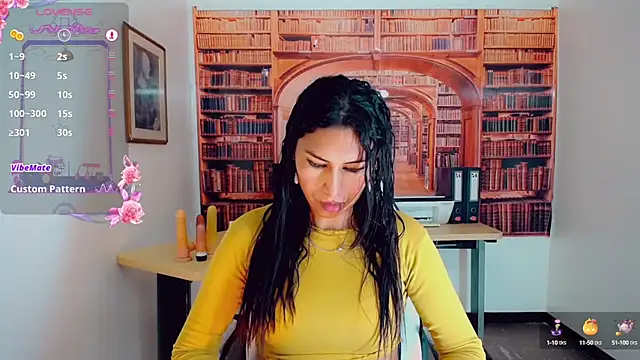 Snapshot of khiara_moretti chatting on 28, 2, 2025 khiara moretti online show from 28, 2, 2025