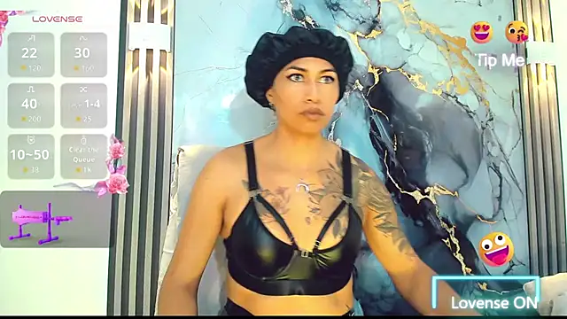 Snapshot of khiara_moretti chatting on 12, 1, 2026 khiara moretti online show from 12, 1, 2026