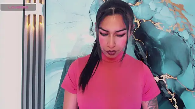 Snapshot of khiara_moretti chatting on 4, 2, 2026 khiara moretti online show from 4, 2, 2026