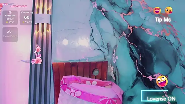 Snapshot of khiara_moretti chatting on 9, 2, 2026 khiara moretti online show from 9, 2, 2026