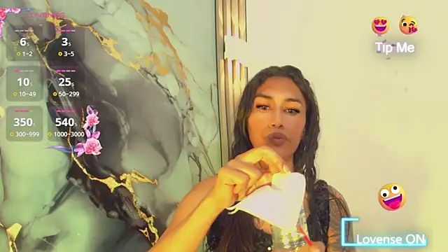 Snapshot of khiara_moretti chatting on 19, 2, 2026 khiara moretti online show from 19, 2, 2026