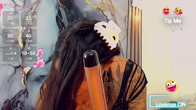 Snapshot of khiara_moretti chatting on 28, 2, 2026 khiara moretti online show from 28, 2, 2026