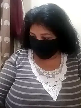 Snapshot of Shoni__ chatting on 8, 12, 2024 Shoni online show from 8, 12, 2024