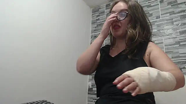 Venus Santana online show from 17, 1, 2025