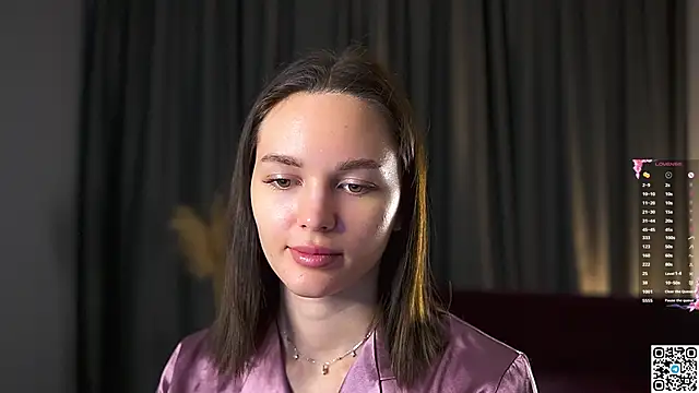 Snapshot of AnneKlint chatting on 7, 12, 2024 AnneKlint online show from 7, 12, 2024