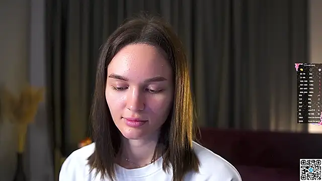 Snapshot of AnneKlint chatting on 4, 1, 2025 AnneKlint online show from 4, 1, 2025