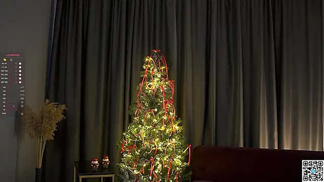 Snapshot of AnneKlint chatting on 6, 1, 2025 AnneKlint online show from 6, 1, 2025