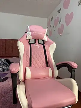 Snapshot of Bunny_sexy01 chatting on 17, 10, 2025 Bunny sexy01 online show from 17, 10, 2025